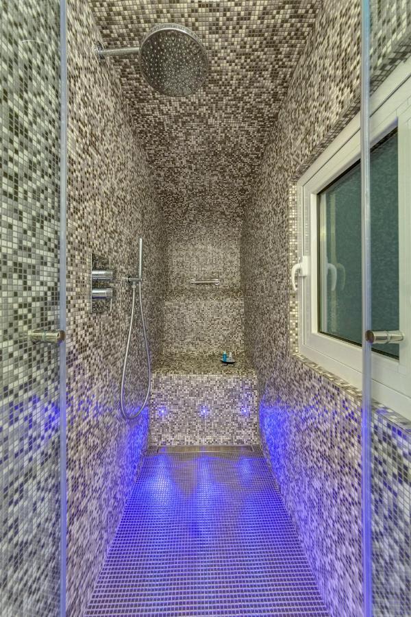 ナポリS&T Luxury House In Plebiscito Squareアパートメント エクステリア 写真