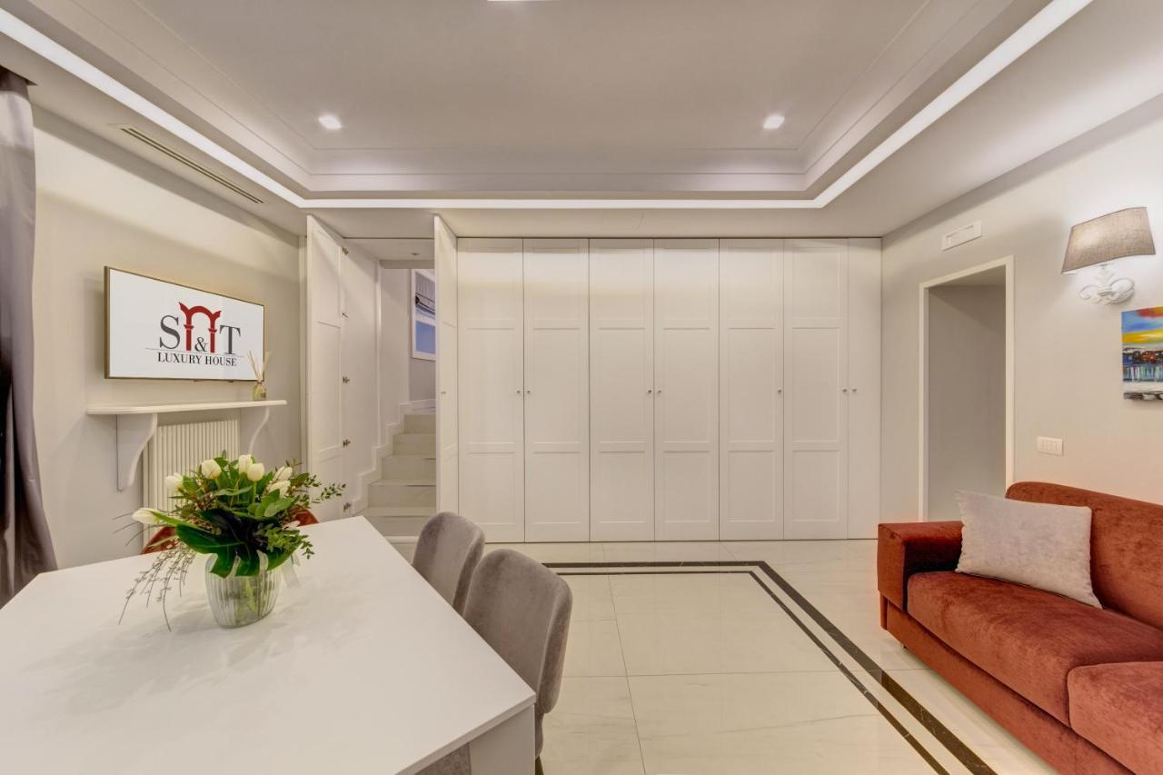 ナポリS&T Luxury House In Plebiscito Squareアパートメント エクステリア 写真